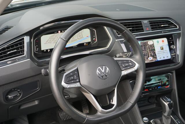 Volkswagen TIGUAN 1.5 TSI Life Business | PANO | trekhaak | leer