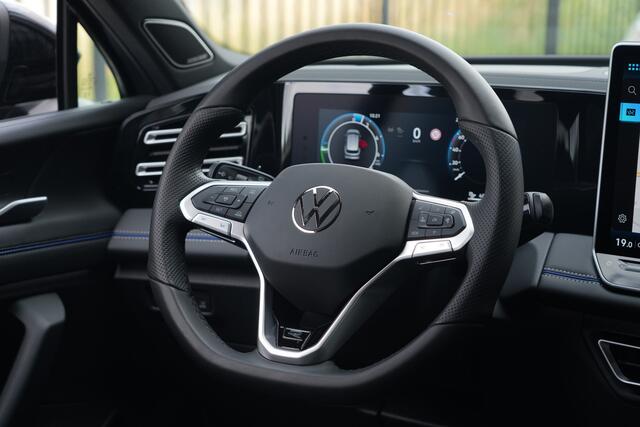 Volkswagen TIGUAN 1.5 eHybrid R-Line Edtion 272pk Panoramadak/Trekhaak/HarmanKardon