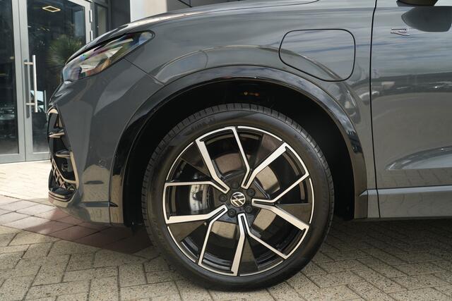 Volkswagen TIGUAN 1.5 eHybrid R-Line Edtion 272pk Panoramadak/Trekhaak/HarmanKardon