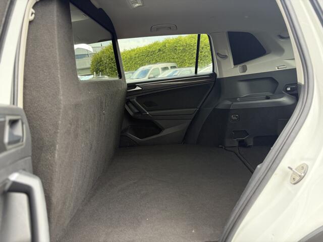Volkswagen TIGUAN All Space BJR 2019 2.0 TDI 150 PK 4-MOTION Grijs Kenteken! AUTOMAAT | TREKHAAK | STOELVERWARMING | ADAPTIVE CRUISE | CLIMA | CARPLAY