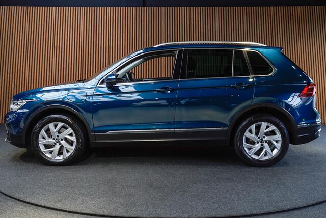 Volkswagen TIGUAN 1.4 TSI eHybrid HUD Leer Navi Memory seats Elektr. bedienbare achterklep Climate voor en achter PDC LM velgen