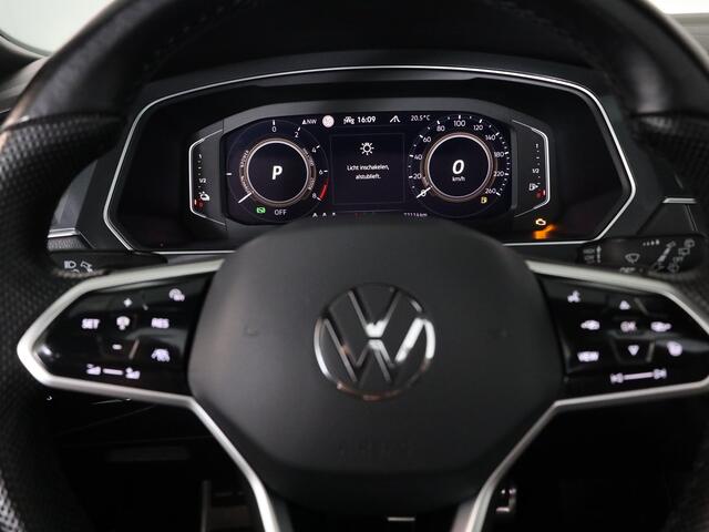 Volkswagen TIGUAN 1.4 TSI eHybrid R-Line Business 245 pk Automaat (DSG) | Navigatie | Panoramadak | Trekhaak (wegklapbaar) | Parkeersensoren (Park assist) | Achteruitrijcamera | Lederen bekleding | Elektr. voorstoelen met geheugen | R-Line |