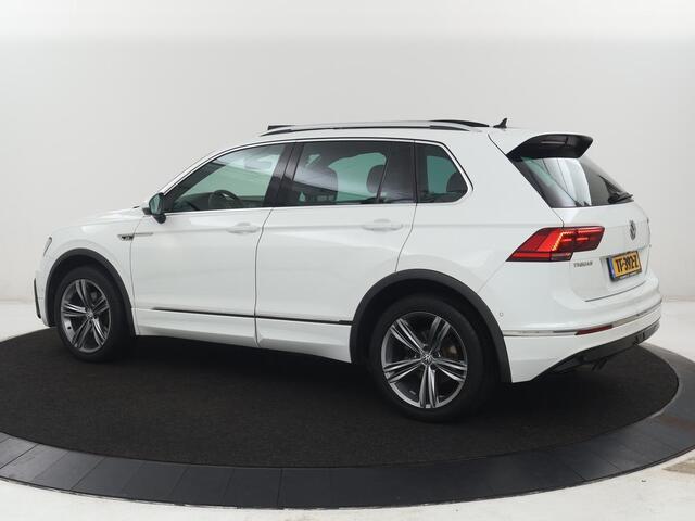 Volkswagen TIGUAN 1.4 TSI 150PK Aut. 4Motion Highline Business R | R-Line | Pano | Navi | Virtual Display | Stoelverwarming | Camera | Trekhaak | Climate Control | DAB+ | Carplay