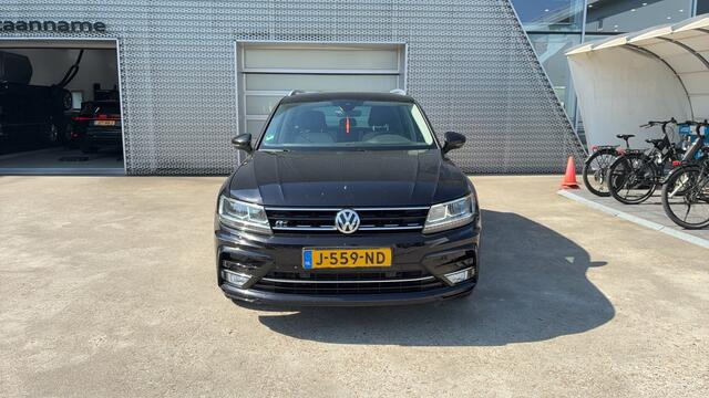 Volkswagen TIGUAN 2.0 TSI 4Motion Highline | Panoramadak | Binnenkort beschikbaar |