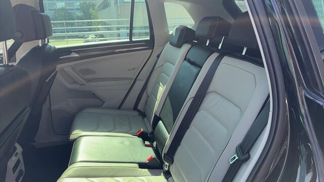 Volkswagen TIGUAN 2.0 TSI 4Motion Highline | Panoramadak | Binnenkort beschikbaar |