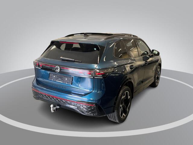 Volkswagen TIGUAN 1.5 204pk DSG eHybrid R-Line Edition · Panoramadak · Wegklapbare Trekhaak · 360 Camera · Massage · 19'' Inch · Garantie t/m 15-09-2030 of 100.000km