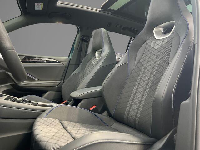 Volkswagen TIGUAN 1.5 204pk DSG eHybrid R-Line Edition · Panoramadak · Wegklapbare Trekhaak · 360 Camera · Massage · 19'' Inch · Garantie t/m 15-09-2030 of 100.000km