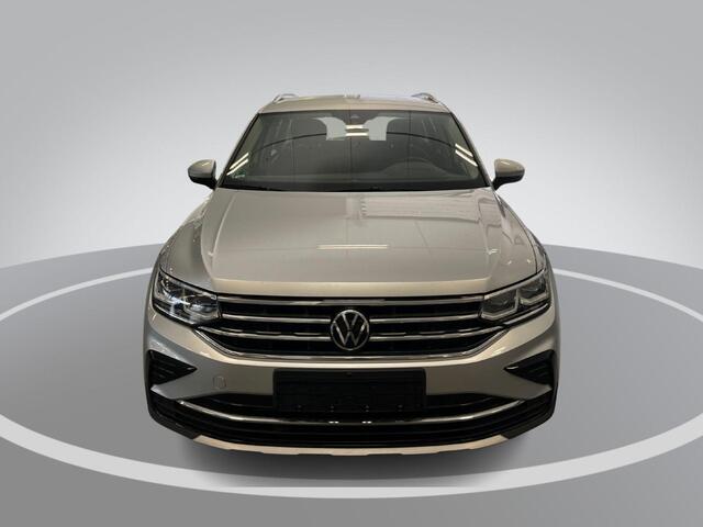 Volkswagen TIGUAN 1.4 TSI 245pk DSG eHybrid Elegance · 360 Camera · Wegklapbare Trekhaak · Apple/Android Car Play · Dodehoek Detectie · 18'' Inch ·