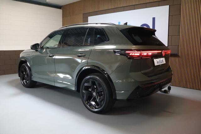 Volkswagen TIGUAN 1.5 eHybrid 272pk R-Line Edition Pano/IQ.Light/Head-up/360/ACC/Trekhaak wegkl./ErgoActive/Dodehoek/19"/DCC