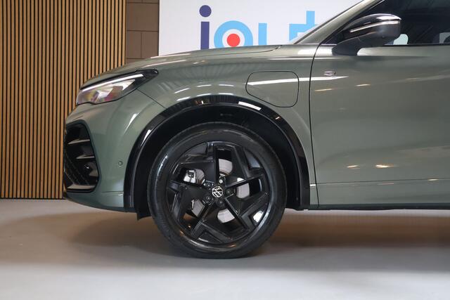 Volkswagen TIGUAN 1.5 eHybrid 272pk R-Line Edition Pano/IQ.Light/Head-up/360/ACC/Trekhaak wegkl./ErgoActive/Dodehoek/19"/DCC