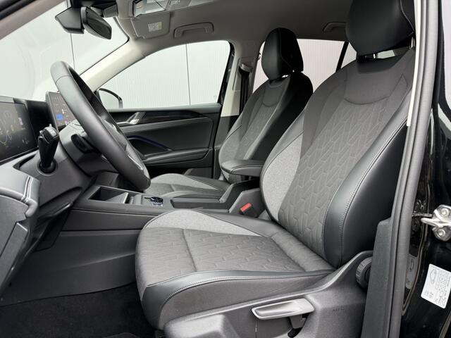 Volkswagen TIGUAN 1.5 eTSI Life Edition GOAL Trekhaak 3D Camera Carplay IQ-Light Automaat
