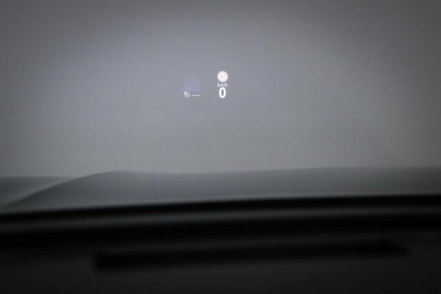 Volkswagen TIGUAN 1.5 eHybrid R-Line Edition | PANORAMADAK | HEAD UP | IQ LIGHT | TREKHAAK | 360 CAMERA | 20"