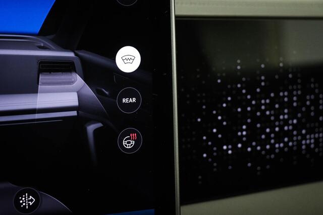 Volkswagen TIGUAN 1.5 eHybrid R-Line Edition | PANORAMADAK | HEAD UP | IQ LIGHT | TREKHAAK | 360 CAMERA | 20"