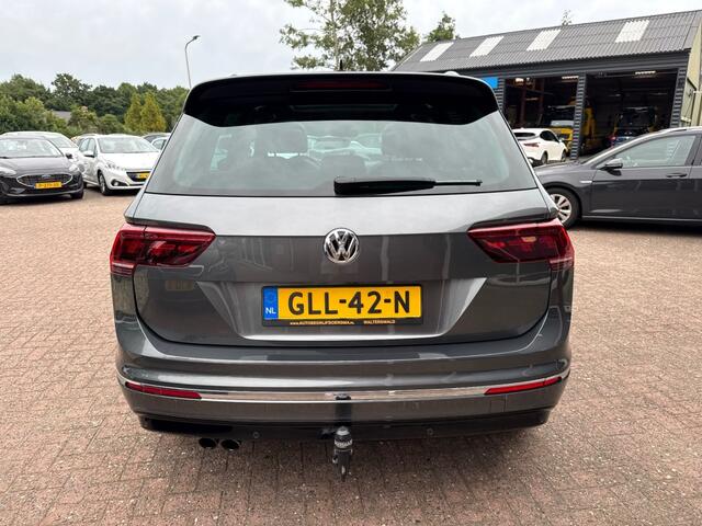 Volkswagen TIGUAN 1.4 TSI R-Line Panoramadak/Trekhaak/ACC/Camera