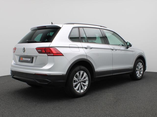 Volkswagen TIGUAN 1.4 TSI eHybrid Life 245PK DSG SOH 90%, Achteruitrijcamera, Side Assist, Digital Cockpit, Adaptieve Cruise Controle, PDC Voor en Achter,Navi via Apple Carplay/Android Auto,