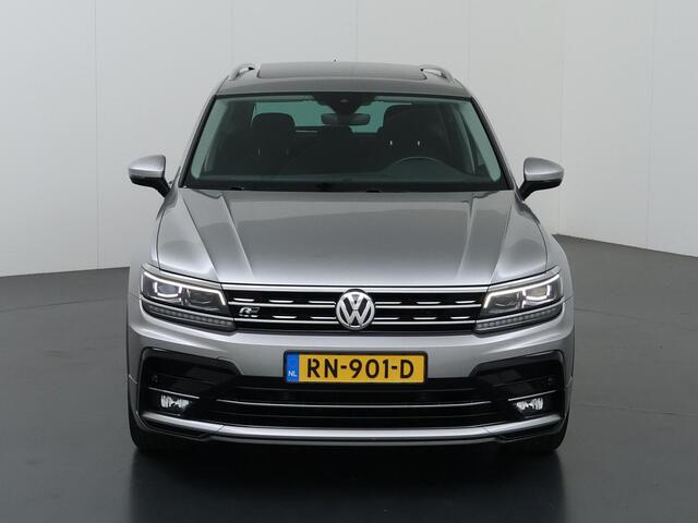 Volkswagen TIGUAN 1.4 TSI ACT Highline R-Line | Sportstoelen | Virtual Cockpit | Navigatie | Camera | Trekhaak | DAB | Apple CarPlay/Android Auto | Panoramadak | Stoelverwarming | Adaptieve Cruise Control |