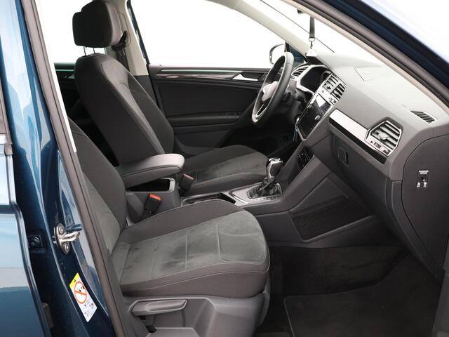 Volkswagen TIGUAN 1.4 TSI 245pk DSG eHybrid Elegance · Inklap. Trekhaak · Dodehoeksensor · Matrix LED · Stuur- & Stoelverwarming · Parkeer Assistent · ACC ·