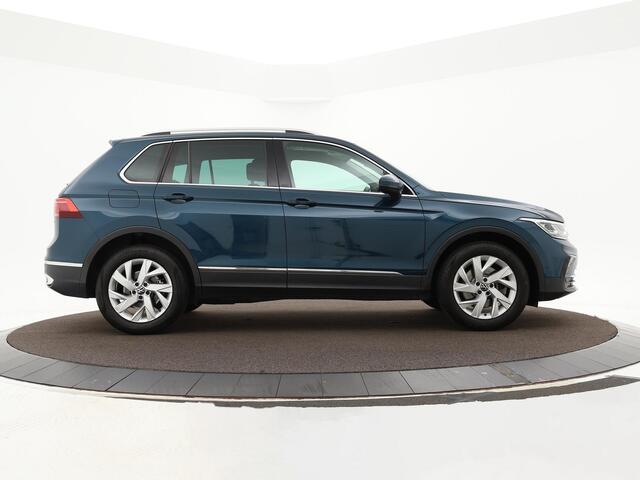 Volkswagen TIGUAN 1.4 TSI 245pk DSG eHybrid Elegance · Inklap. Trekhaak · Dodehoeksensor · Matrix LED · Stuur- & Stoelverwarming · Parkeer Assistent · ACC ·