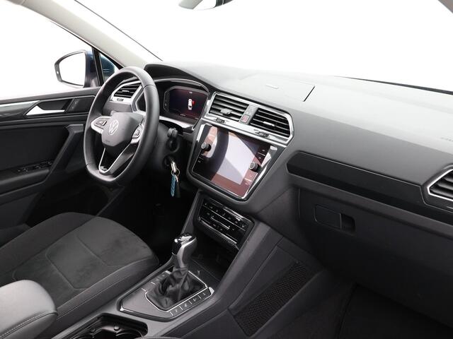 Volkswagen TIGUAN 1.4 TSI 245pk DSG eHybrid Elegance · Inklap. Trekhaak · Dodehoeksensor · Matrix LED · Stuur- & Stoelverwarming · Parkeer Assistent · ACC ·
