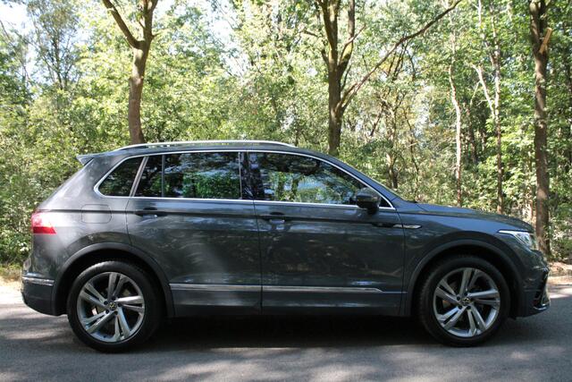 Volkswagen TIGUAN 1.5 TSI R-Line Business | Carplay | Trekhaak
