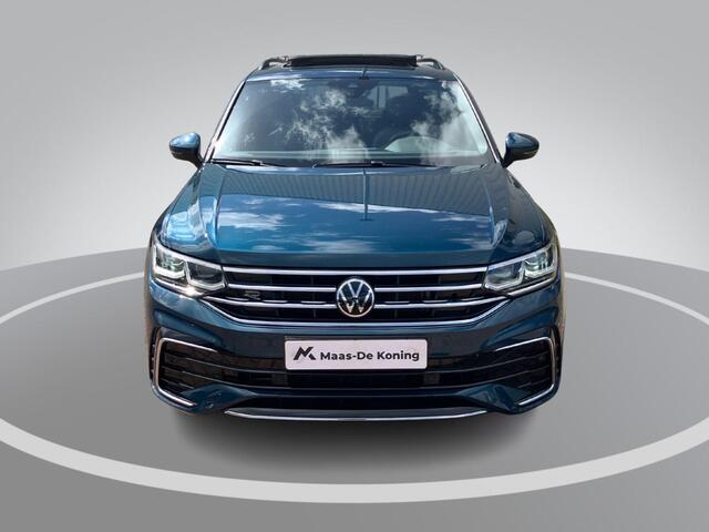 Volkswagen TIGUAN 1.5TSI/150PK R-Line DSG · Panoramadak · Harman Kardon sound · Apple/Android Car Play · Camera + Parkeersensoren