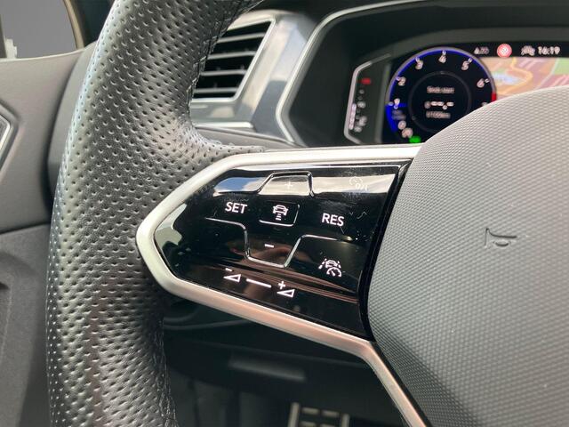 Volkswagen TIGUAN 1.5TSI/150PK R-Line DSG · Panoramadak · Harman Kardon sound · Apple/Android Car Play · Camera + Parkeersensoren