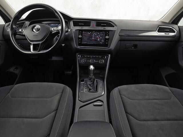 Volkswagen TIGUAN 1.4 TSI Highline Automaat 150Pk (GROOT NAVI, VIRTUAL DASHBOARD, STOELVERWARMING, CLIMATE, ALCANTARA SPORTSTOELEN, NIEUWE APK, NIEUWSTAAT)