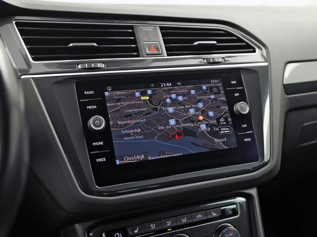 Volkswagen TIGUAN 1.4 TSI Highline Automaat 150Pk (GROOT NAVI, VIRTUAL DASHBOARD, STOELVERWARMING, CLIMATE, ALCANTARA SPORTSTOELEN, NIEUWE APK, NIEUWSTAAT)
