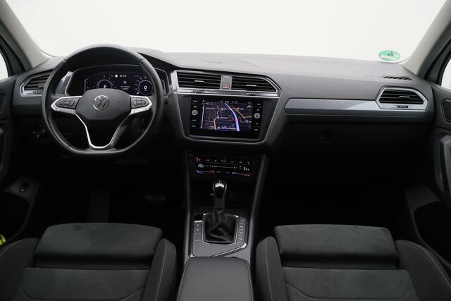 Volkswagen TIGUAN 1.4 TSI DSG Plug-in Hybrid Life Navigatie, Camera, Apple CarPlay, ACC, Stoelverwarming, 17"