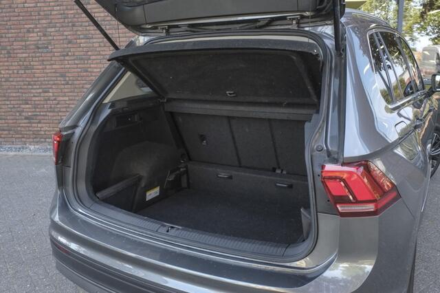 Volkswagen TIGUAN 2.0 TSI AUT 4Motion | Trekhaak | Achteruitrijcamera | Standkachel