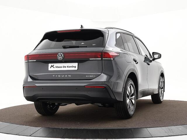 Volkswagen TIGUAN Limited Edition 1.5 eHybrid 204 PK 6 versn. DSG · Design Pakket Dark · Trekhaak inklapbaar, met elektrische ontgrendeling, incl. aanhangermanoeuvreerhulp Trailer Assist · Voorraad OUTLET · Prijs is inclusief inruilpremie ·