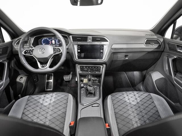Volkswagen TIGUAN 1.5 TSI R-Line Business+ Pano Keyless 360 ACC