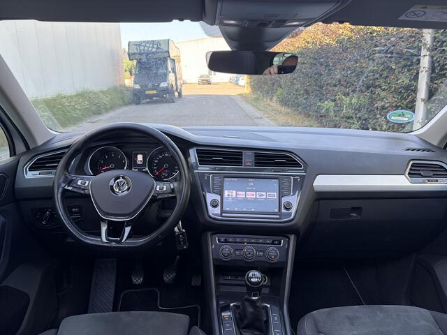 Volkswagen TIGUAN 1.4 TSI Comfortline / NAVI / CRUISE / PANORAMADAK / 155dkm! NAP!