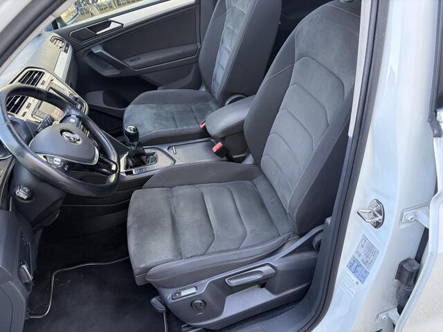 Volkswagen TIGUAN 1.4 TSI Comfortline / NAVI / CRUISE / PANORAMADAK / 155dkm! NAP!