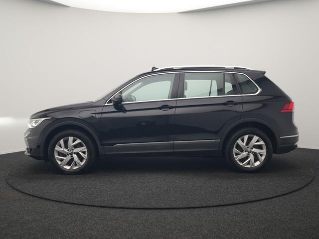 Volkswagen TIGUAN 1.4 TSI eHybrid Elegance PHEV 245pk Dealer O.H | Trekhaak Af Fabriek | Panodak | Adaptive Cruise | IQ Light | 360 Camera | Lederen Sportstoelen Memory & Verwarmd | Travel Assist | Apple Carplay | Keyless | Stuurverwarming | BLIS | Virtual | Navigatie | DAB | 18"L.M | Plug In Hybrid |