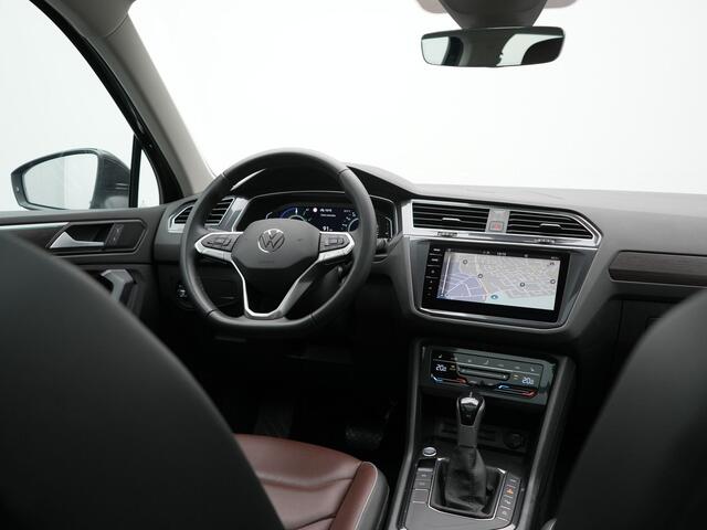 Volkswagen TIGUAN 1.4 TSI eHybrid Elegance PHEV 245pk Dealer O.H | Trekhaak Af Fabriek | Panodak | Adaptive Cruise | IQ Light | 360 Camera | Lederen Sportstoelen Memory & Verwarmd | Travel Assist | Apple Carplay | Keyless | Stuurverwarming | BLIS | Virtual | Navigatie | DAB | 18"L.M | Plug In Hybrid |