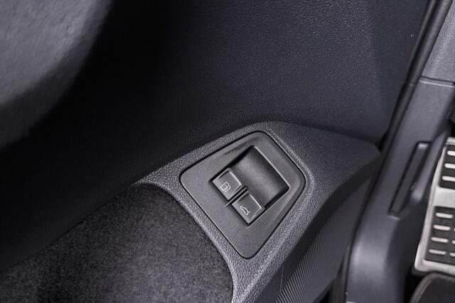 Volkswagen TIGUAN 1.4 TSI eHybrid R-Line Business+ (PANORAMADAK, CAMERA, CARPLAY, ADAPTIVE CRUISE, DEALER ON