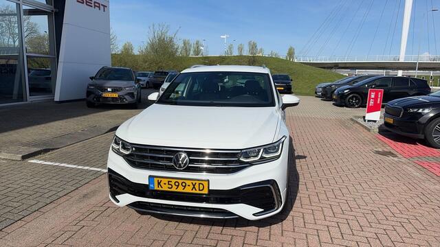 Volkswagen TIGUAN 1.5 TSI R-Line | Camera | Winterpakket | Elec achterklep | Multimedia |