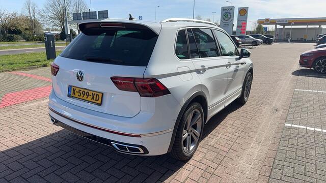 Volkswagen TIGUAN 1.5 TSI R-Line | Camera | Winterpakket | Elec achterklep | Multimedia |