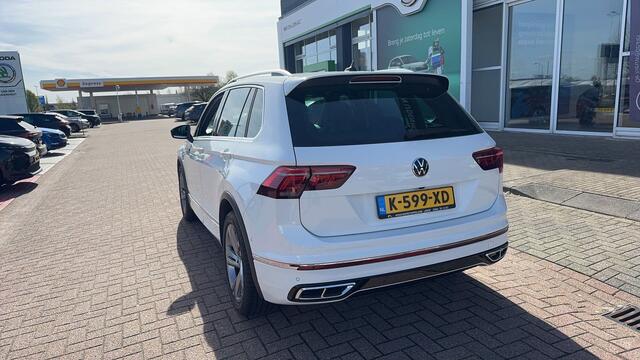 Volkswagen TIGUAN 1.5 TSI R-Line | Camera | Winterpakket | Elec achterklep | Multimedia |