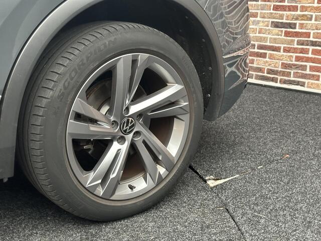 Volkswagen TIGUAN 2.0 TSI 4Motion R LINE HEAD UP