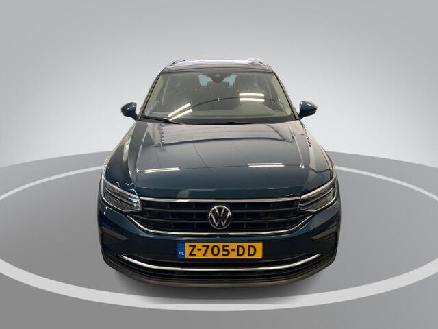 Volkswagen TIGUAN 1.4 TSI eHybrid Life Business · Camera · Apple/Android Car Play · Wegklapbare Trekhaak · P-Sensoren · Stoel-& Stuurverwarming · 18'' Inch ·