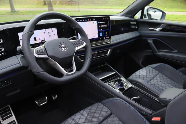 Volkswagen TIGUAN 1.5 eHybrid 272pk R-Line Black Style Pano/IQ.Light HD/360/Keyless/Headup/ACC/DCC/ Dodehoek/20"/Trekhaak wegkl.