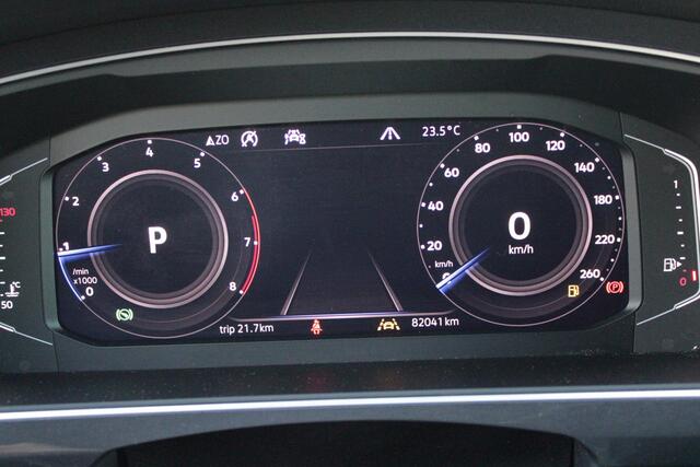 Volkswagen TIGUAN 1.5 TSI 150PK AUTOMAAT HIGHLINE BUSINESS R | PANORAMA SCHUIF/KANTEL DAK | LEDEREN BEKLEDING | BESTUUDERSSTOEL ELEKTRISCH VERSTELBAAR MET GEHEUGENFUNCTIE | ELEKTRISCH WEGKLAPBARE TREKHAAK | IQ LIGHT KOPLAMPEN | VIRTUAL DISPLAY | DRAADLOZE APPLE CARPLAY/ANDROID AUTO | NAVIGATIE | 19" LICHTMETALEN VELGEN | ELEKTRISCH BEDIENBARE ACHTERKLEP | GETINTE ACHTERRUITEN | CAMERA VOOR + ACHTER | PARKEERSENSOREN VOOR + ACHTER | STOEL VERWARMING |