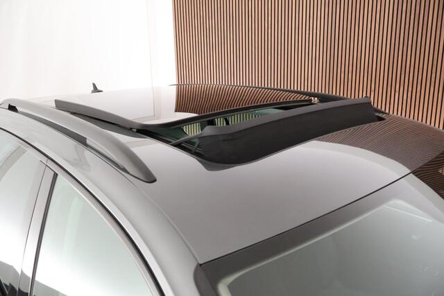 Volkswagen TIGUAN 1.5 TSI 150pk DSG Highline Business R Trekhaak Panoramadak Camera Stoelverwarming Navigatie