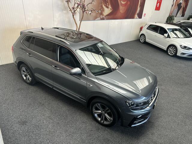 Volkswagen TIGUAN ALLSPACE 1.5 TSI HIGHLINE BUSINESS R AUTOMAAT 7 PERSOONS NAVIGATIE ADAPTIVE CRUISE CONTROL PANORAMA SCHUIF/KANTELDAK APPLE CARPLAY/ANDROID RIJSTROOKSENSOREN KEYLESS GO TREKHAAK ZEER MOOI !!