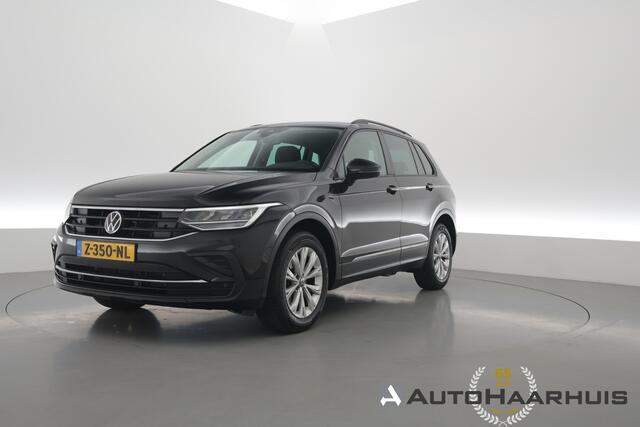 Volkswagen TIGUAN 1.5 TSI Life | Rijklaar!! | Adapt. Cruise | Trekhaak | Navi | Stoel- Stuurverw. | All Season | Apple CarPlay |