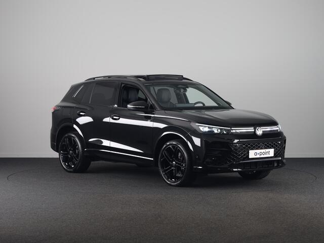 Volkswagen TIGUAN 1.5 eHybrid R-Line Edition 272 pk Automaat (DSG) | Verlengde garantie | Navigatie | Panoramadak | Trekhaak (wegklapbaar) | Rondomzicht camera | Lederen bekleding |Stoelverwarming/ventilatie | R-Line |