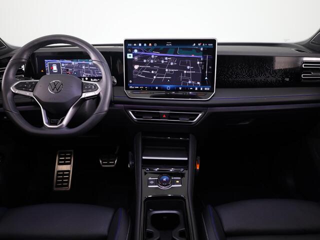 Volkswagen TIGUAN 1.5 eHybrid R-Line Edition 272 pk Automaat (DSG) | Verlengde garantie | Navigatie | Panoramadak | Trekhaak (wegklapbaar) | Rondomzicht camera | Lederen bekleding |Stoelverwarming/ventilatie | R-Line |