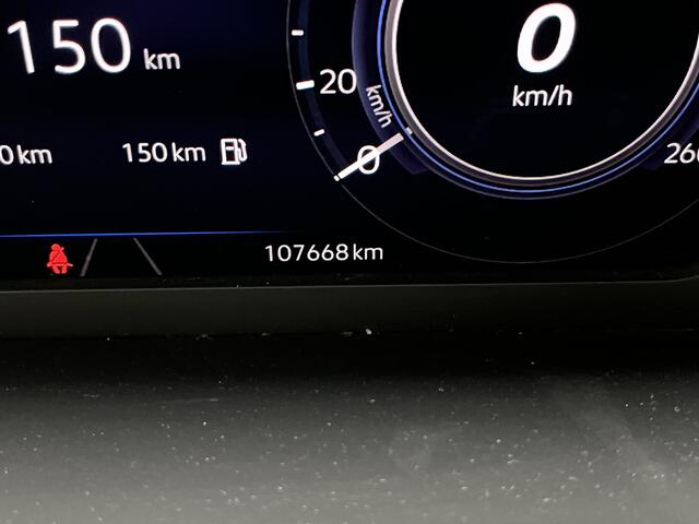 Volkswagen TIGUAN 1.4 TSI eHybrid Elegance / AUTOMAAT/ TREKHAAK/ PANO/ KEYLESS/ ADAPT-CRUISE/ DIGITAL DASH/ APP-CONNECT/ NAVI/ PARK. SENSOREN + CAMERA/ CLIMATE/ STOELVERWARMING